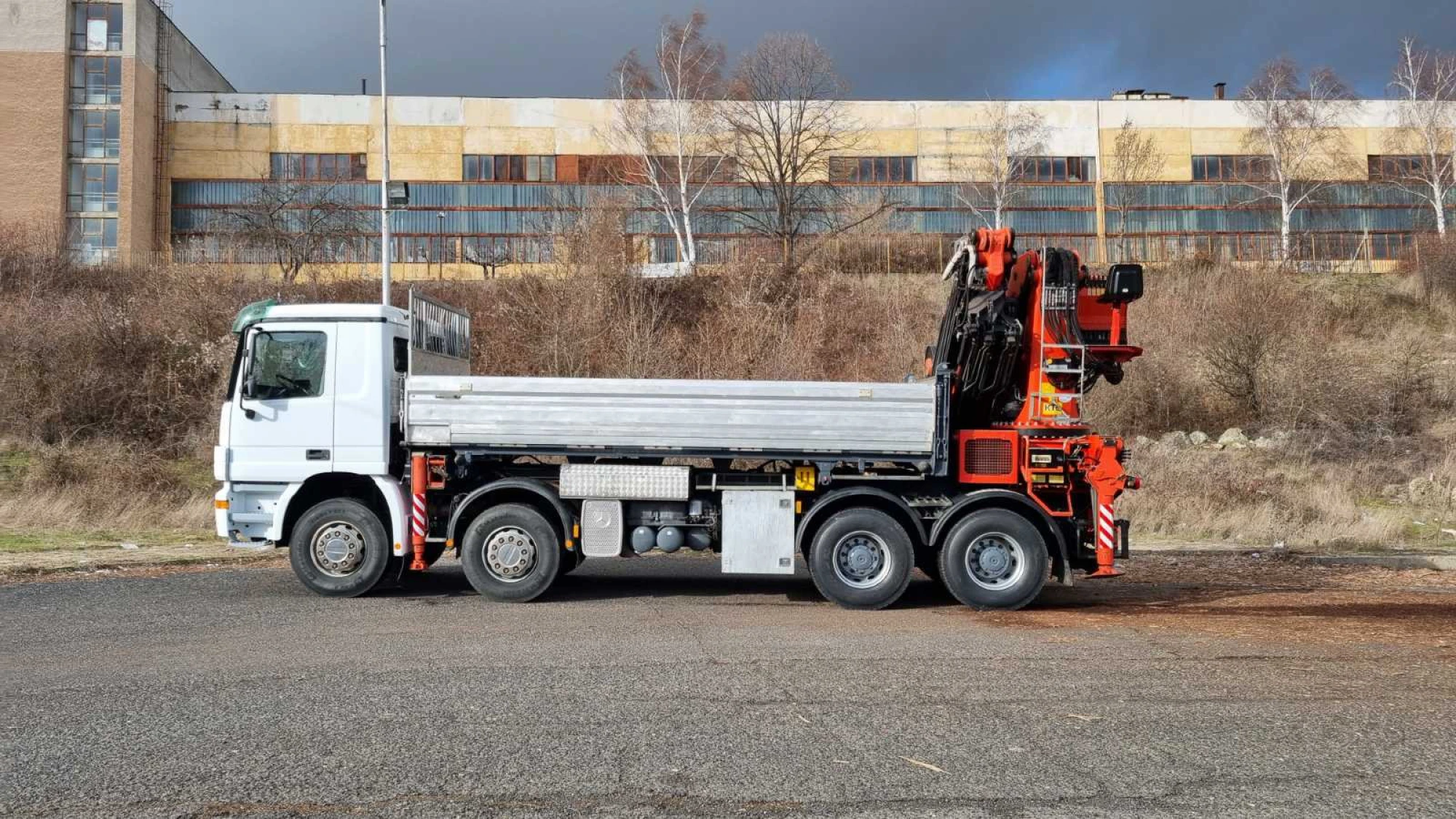 КАМИОН С КРАН  PALFINGER PK 740002    Mercedes Benz  Actros 4143 8x4