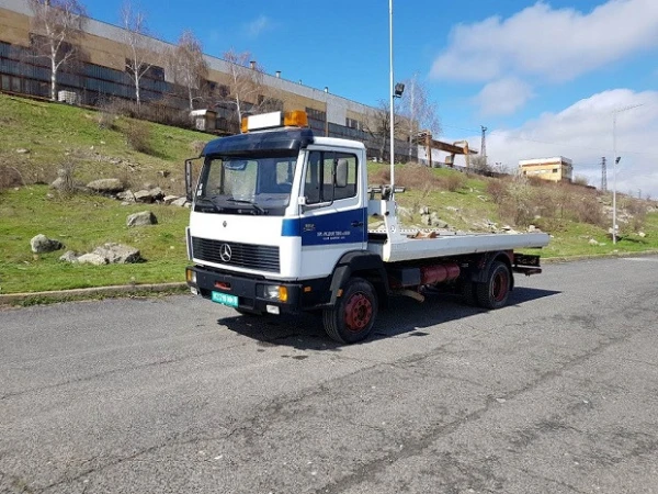 Mercedes Benz 1117 пътна помощ