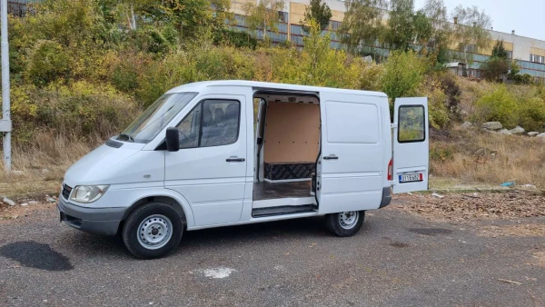 MERCEDES- BENZ SPRINTER 213 CDI