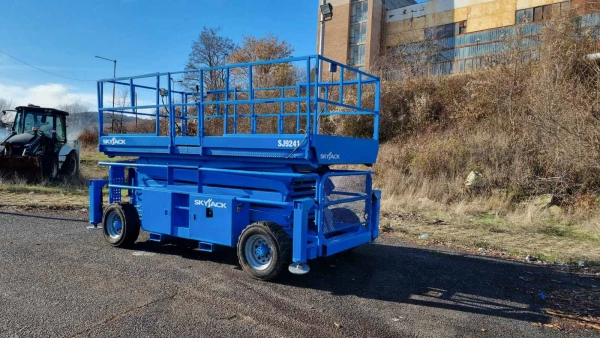 SKYJACK SJ 9241 4x4